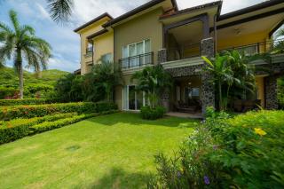 Vista Bahia 3 bdrm ocean view in beach Resort - Herradura - 2