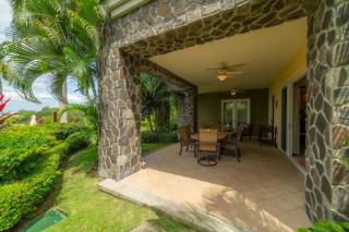 Vista Bahia 3 bdrm ocean view in beach Resort - Herradura - 1