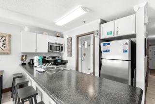 Ground Floor Coastal Condo-Beach Service Included - Destin - 5