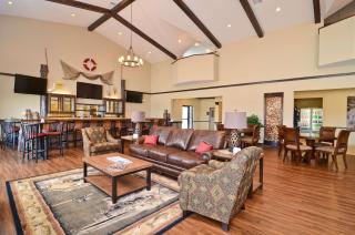 Best Western Plus Emory at Lake Fork Inn & Suites - Emory - 9