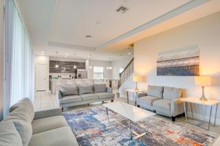 Near Disney and Legoland Spacious Poolside Oasis! - Haines City - 8