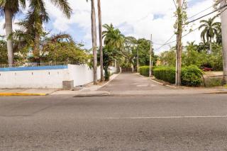 Cozy Studio - Nightlife Restaurant Shopping Beach - Montego Bay - 5