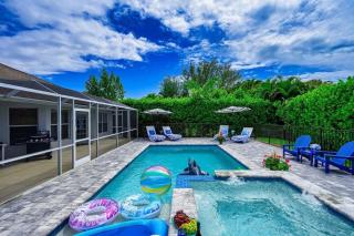 Briarwood Bliss Home Heated Pool and Spa - 8