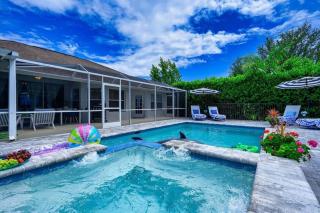 Briarwood Bliss Home Heated Pool and Spa - 7