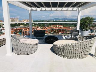 Luxurious Oceanfront condo with Unmatched Panoramic Views - Puerto Vallarta - 6