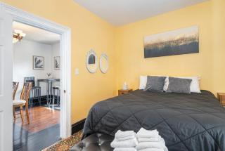 Spacious upstairs 1bed- Walking distance to Beach outlet mall - 6