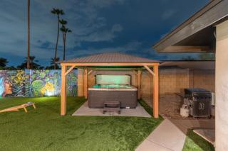 6 Bed Luxury Heated Pool - Phoenix - 7