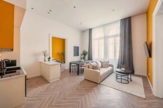 Exclusive Central 3BEDRM Stylish Residence by Prestige Homes - Budapest - 9