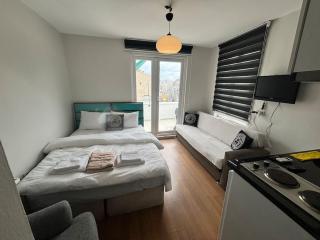 Sunny Terrace Retreat Near Taksim Square - Istanbul - 0