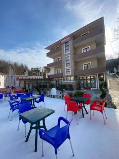Hotel Kurativ "Myzeqeja" - 2