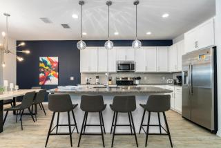 Modern 5BD, 4BA pool home in a golf resort community of Providence - Davenport - 2