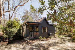 Romantic Tricklebeck Spa Cottage - Blackheath - 0