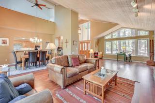 Forested Home in Flagstaff with Large Deck and Grill! - Flagstaff - 8