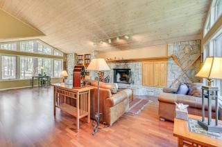 Forested Home in Flagstaff with Large Deck and Grill! - Flagstaff - 4