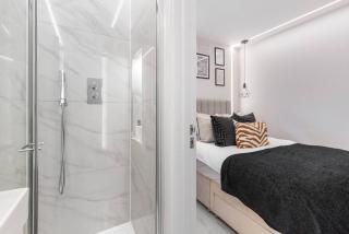 Robins Suite - Brent Cross - London - 8