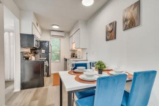 Beautiful Austin Studio Sleeps 4 10min to Downtown - 9