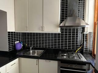 2Br, 2Ba 3rd floor of Historical Building, Galata - Istanbul - 5