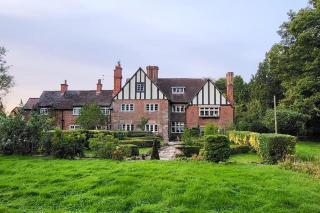 The Lodge at Fairfield Court - 2