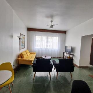 Apartamento 4 quartos, 3 banheiros, vista para o mar Pitangueiras, sacada, 1 vaga de garagem, apenas 50 metros do mar - Guarujá - 1