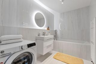 Eurovea Tower Apt 3 River View - Bratislava - 5