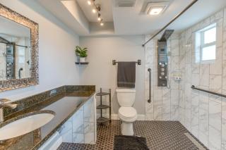 Accessible, Canal Front Property, with SWIM SPA - Cape Coral - 6