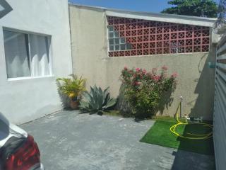 Casa pé na areia em Matinhos - uma quadra do mar - Matinhos - 5