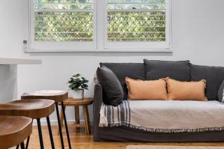 Beach & Brew-Modern 1-Bedroom in Trendy Merewether - Merewether - 9