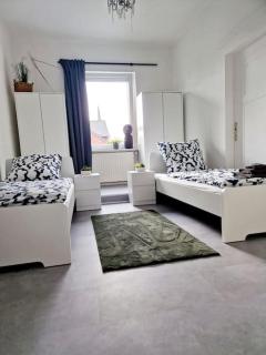 Grosse Bequeme Wohnung - 1