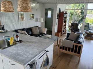 Coastal Cottage Charm With Room For The Family - Svendborg - 3
