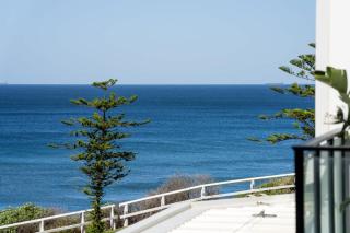 Coastal Chic - Modern Retreat Newcastle Beach - Newcastle - 4