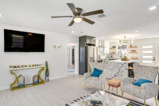 Less Than 1 Mi to Beach Pet-Friendly Galveston Retreat! - Galveston - 5