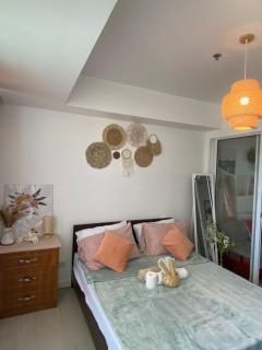 Amethyst Suites Azure - Manila - 1