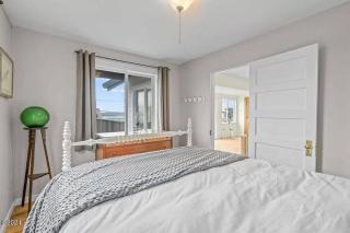 Ocean View-Hot Tub-Steps From the Beach! - Rockaway Beach - 4