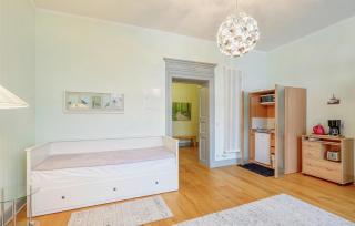 Gorgeous Apartment In Krakow Am See - Krakow am See - 3