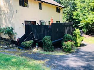 Bethel Escape Hot Tub 4 beds Game Room and Fire pit Fully Stocked Kitchen - Smallwood - 3