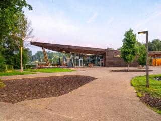 Exclusive lakeside residence by belvilla - - 3