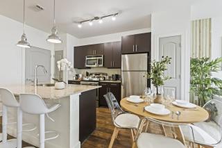 Spacious 1B w Pool Near Toyota HQ The Star Legacy West 1350 - 3