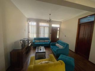 Casa amplia y cómoda - 5