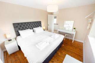Space Apartments - 5 Bed Detached House inc Parking, Fast WiFi Speeds - Great Horkesley - 8
