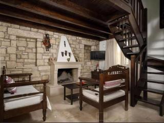 Beautiful Villa near Sea in Kamilari - Kamilari - 7