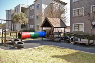 Stunning spacious Studio apartment - 8