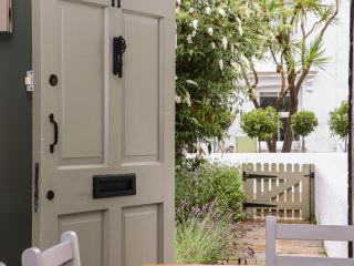 Officer's Mess - Eastbourne - 6