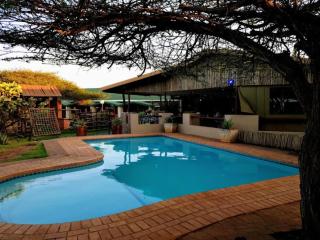 The Baobab Inn - Manyoni Private Game Reserve - 2