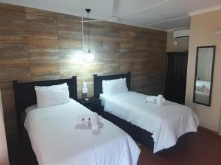 The Baobab Inn - Manyoni Private Game Reserve - 9