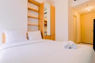 Modern Look and Comfy Studio Tokyo Riverside PIK 2 Apartment By Travelio - Rawalembang - 6