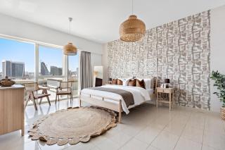 Modern Coastal Retreat - Abu Dhabi - 4