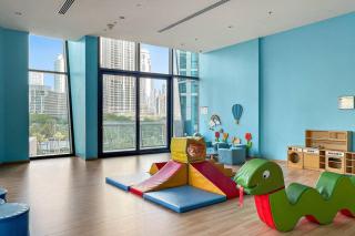 FIRST CLASS 2BR Burj Khalifa View - Dubai - 2