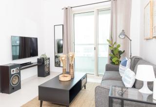 Beautiful Marina Views One Bedroom Apartment with two balconies - 6