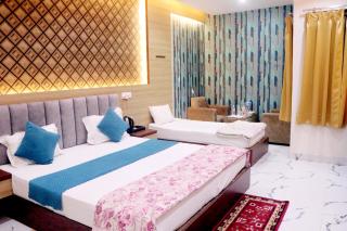RBS Hotel & Restaurant 5 mint walking distance from Ram Janam Bhumi - Ayodhya - 0