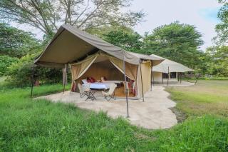 Dolly Farm & River Camp, Luxury Tents - Usa River - 5